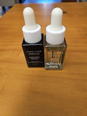 SAND + FOG White Dropper Face Oil - Pistachio Dream & Amber & Pear (White)